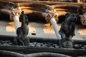 Notre-Dame- Antiquaires